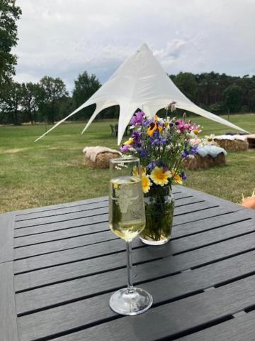 Natuur-Like Glamping In Bosland NeerNeerpelt Exterior foto